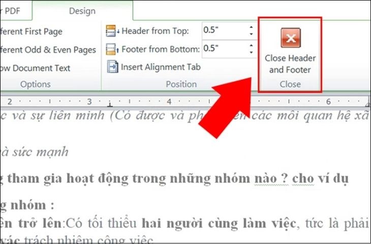 Bạn chọn Close Header and Footer để tắt trình đánh dấu trang